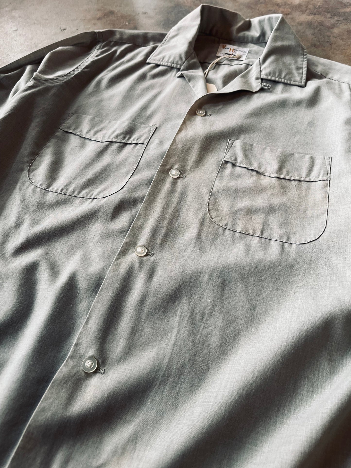 1950’s-60’s Van Heusen Loop Collar Shirt | Medium