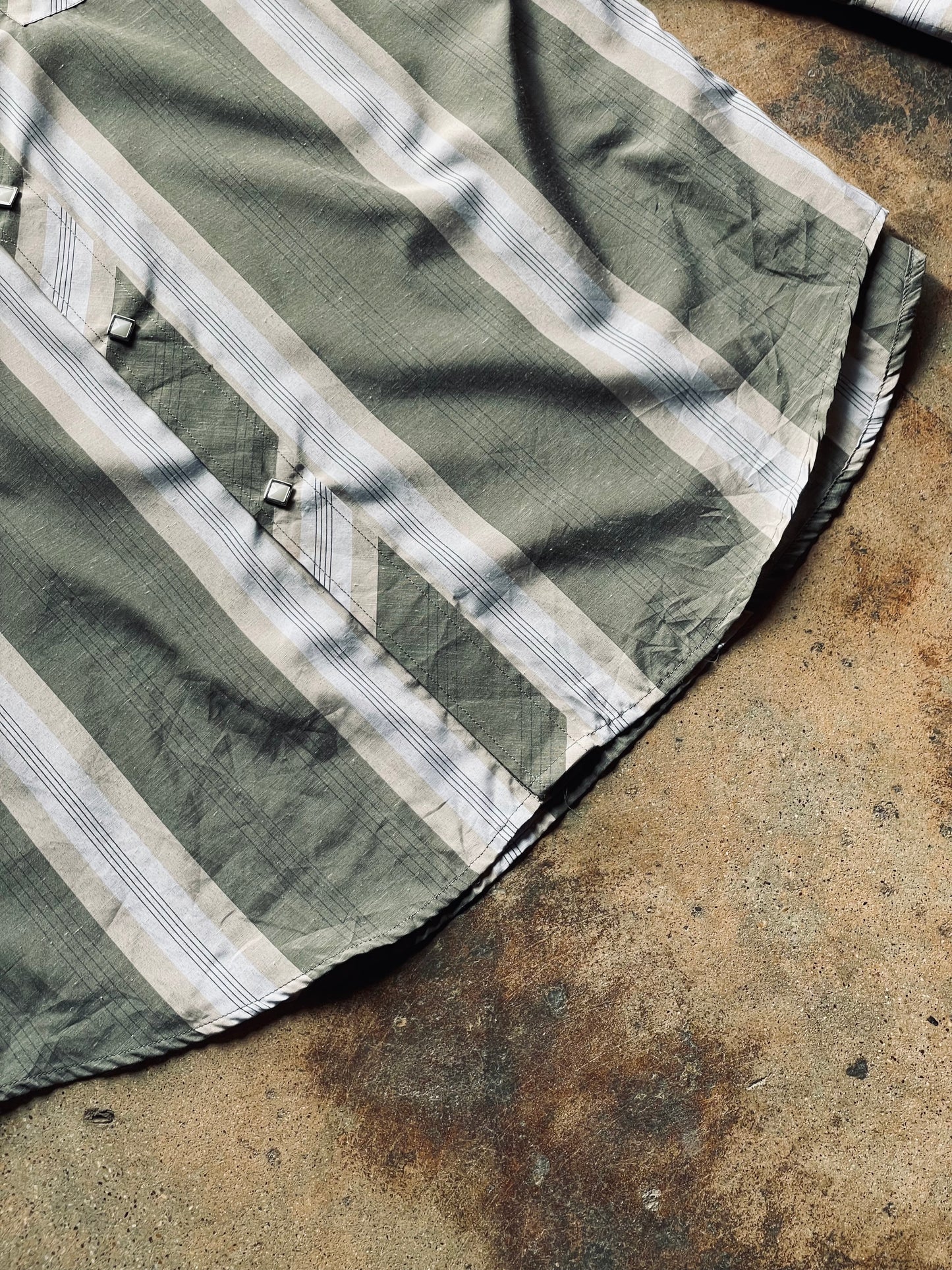 Vintage Striped Diamond Pearl Snap | X-Large
