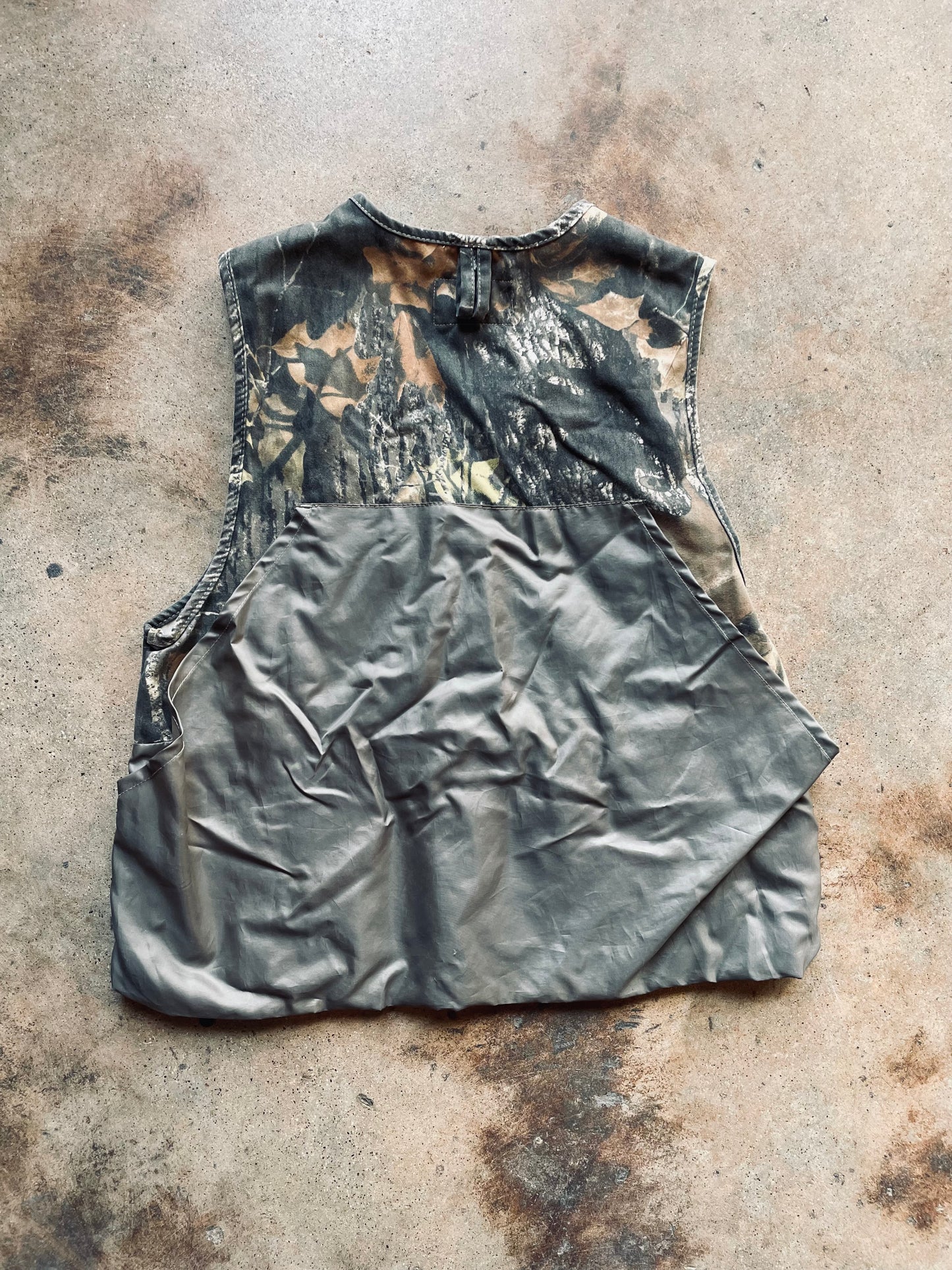 Vintage Game Winner Camo Vest | Small