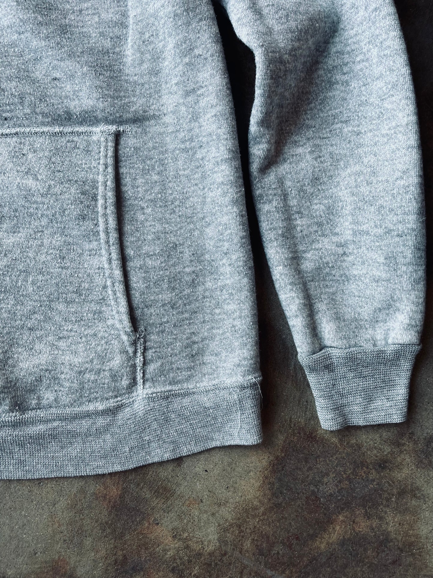 1970’s Raglan Sleeve Hoodie | Small