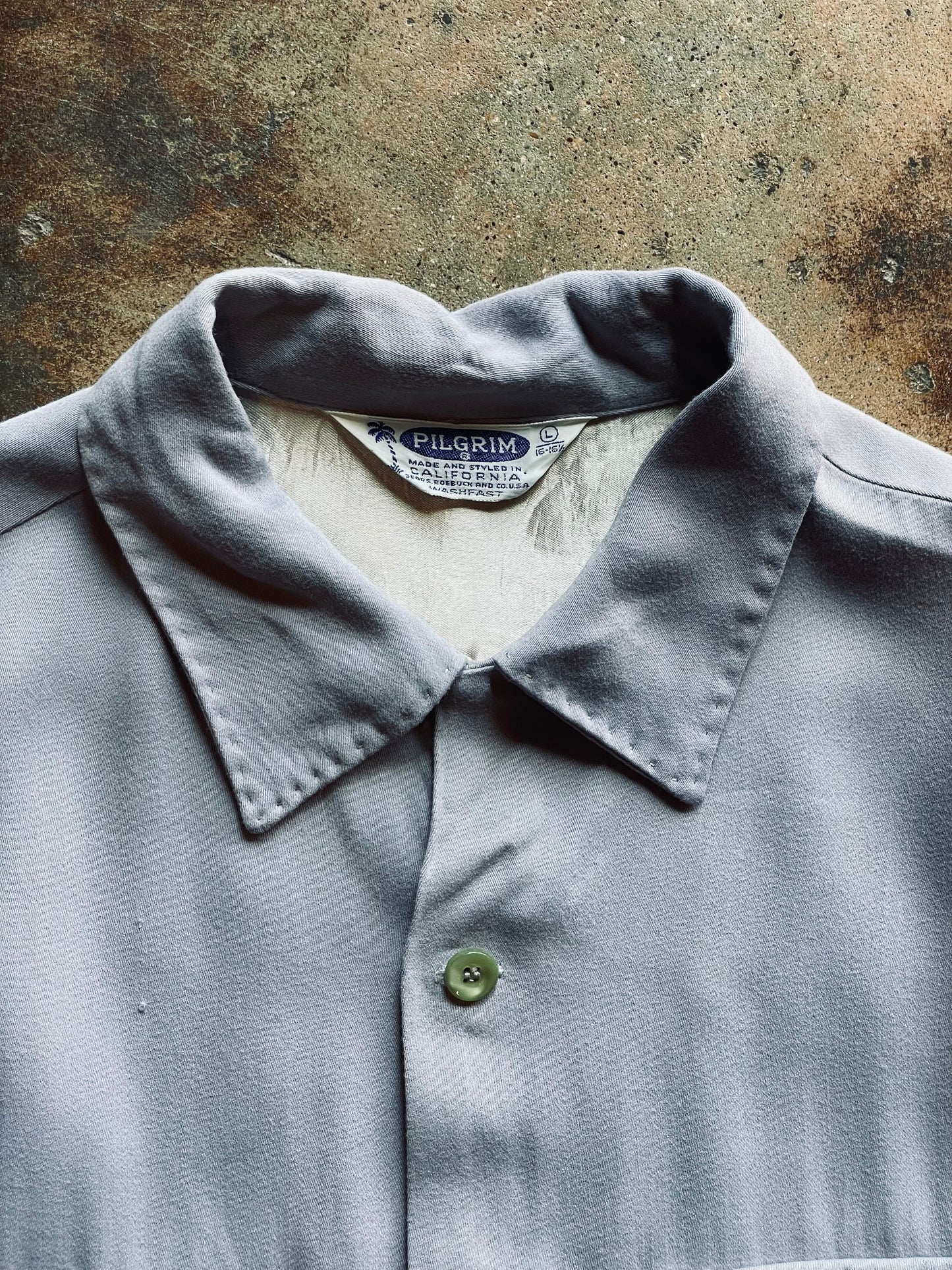 1950’s Pilgrim Gaberdine Loop Collar Shirt | Large