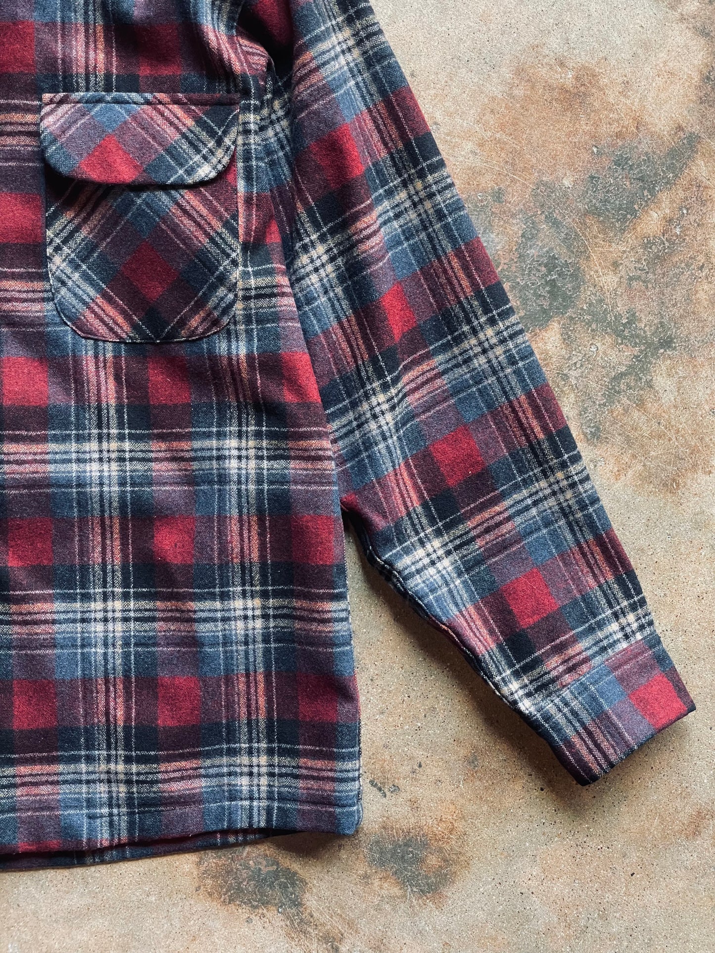 1950’s Pendleton Board Shirt | Medium