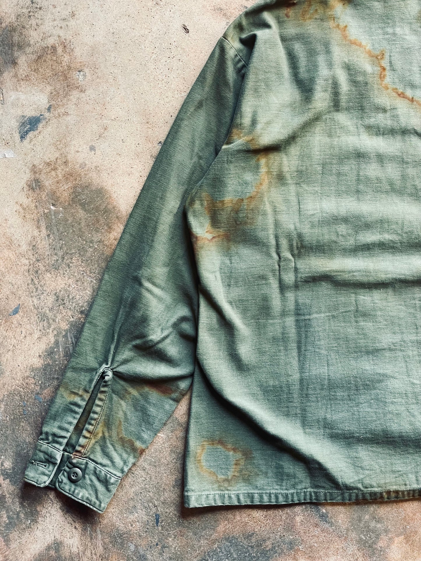 Vintage U.S. Military Sateen Shirt | Medium