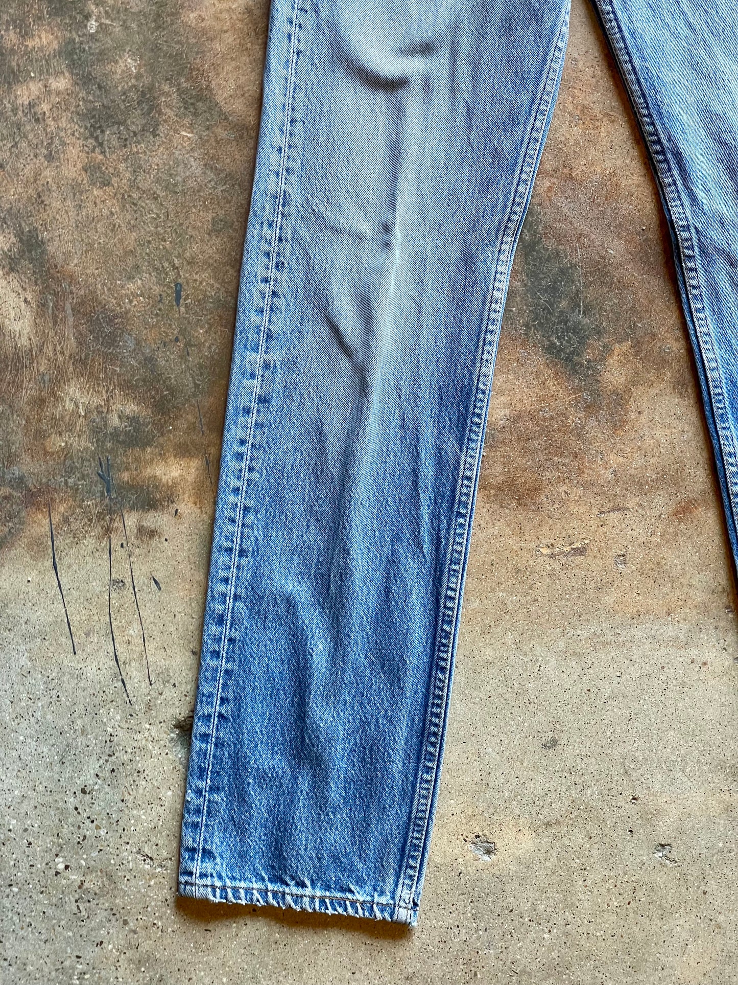1980’s Levi’s 501 Button Fly Denim | 28x33