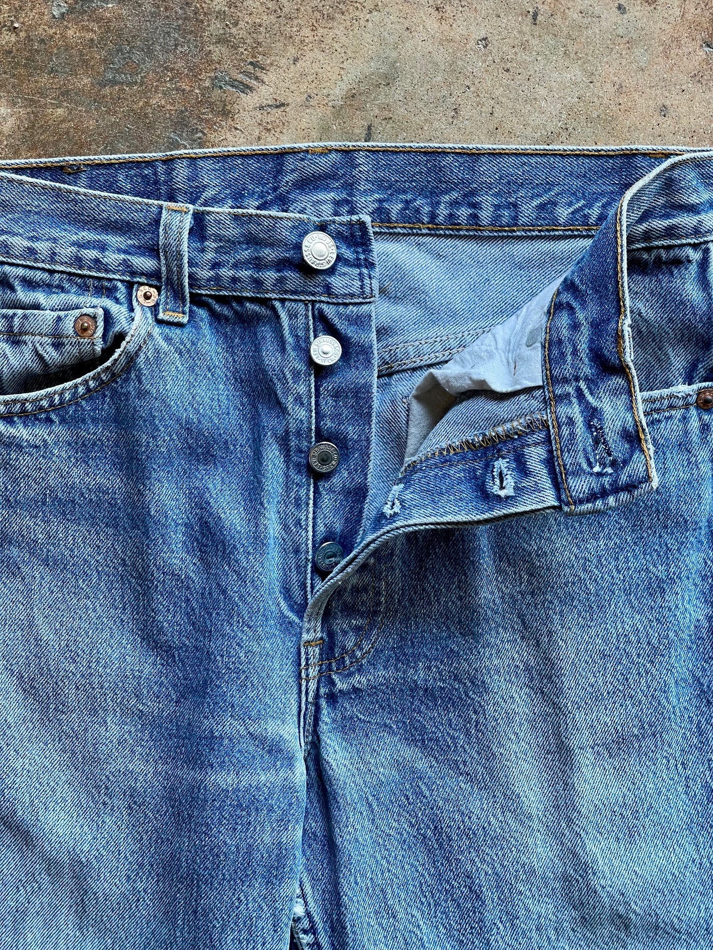 1980’s Levi’s 501 Button Fly Denim | 28x33