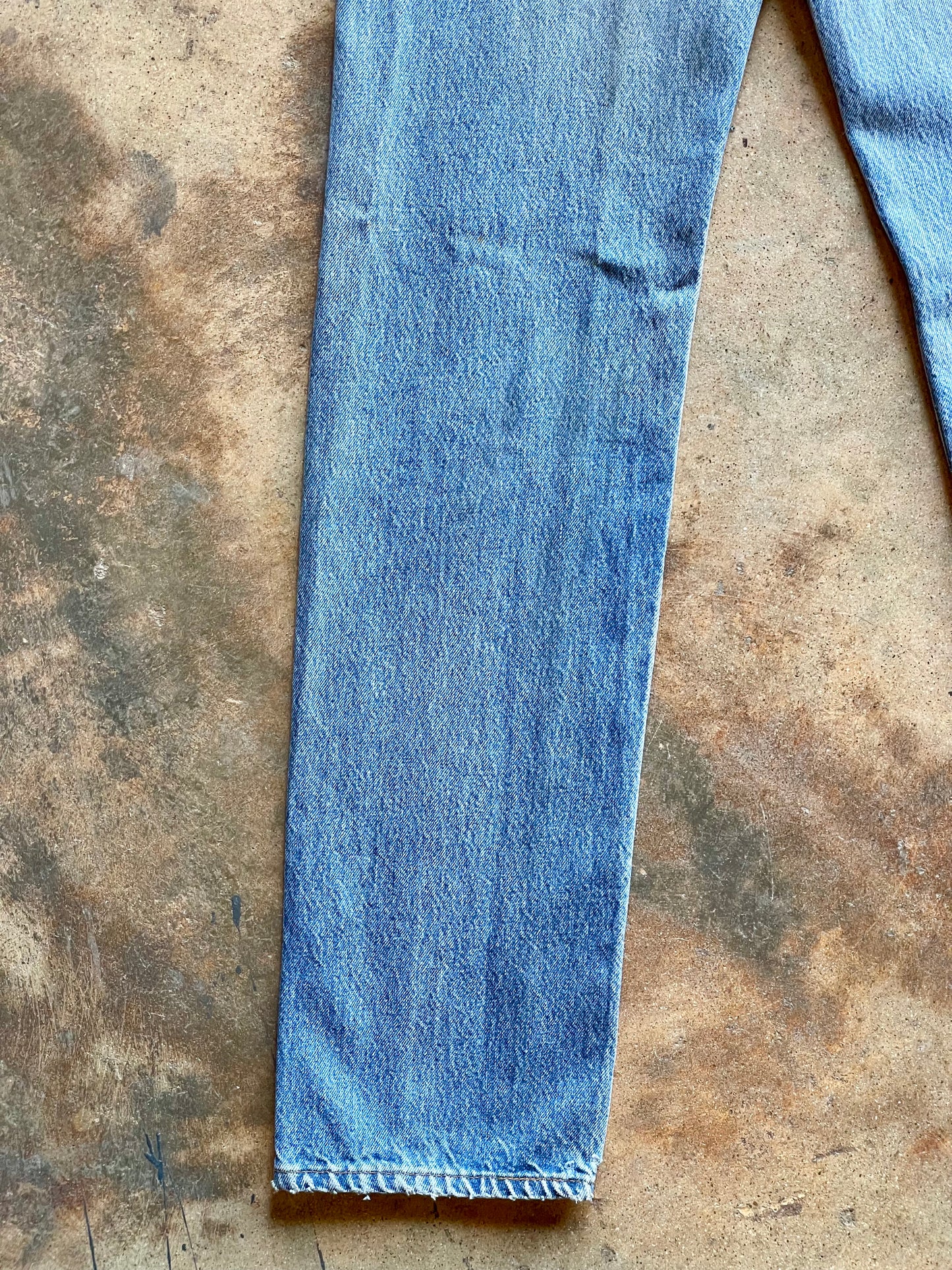1980’s Levi’s 501 Button Fly Denim | 28x33