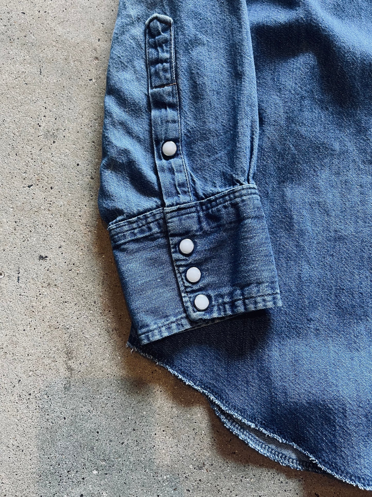 1960’s Wrangler Denim Pearl Snap | X-Large