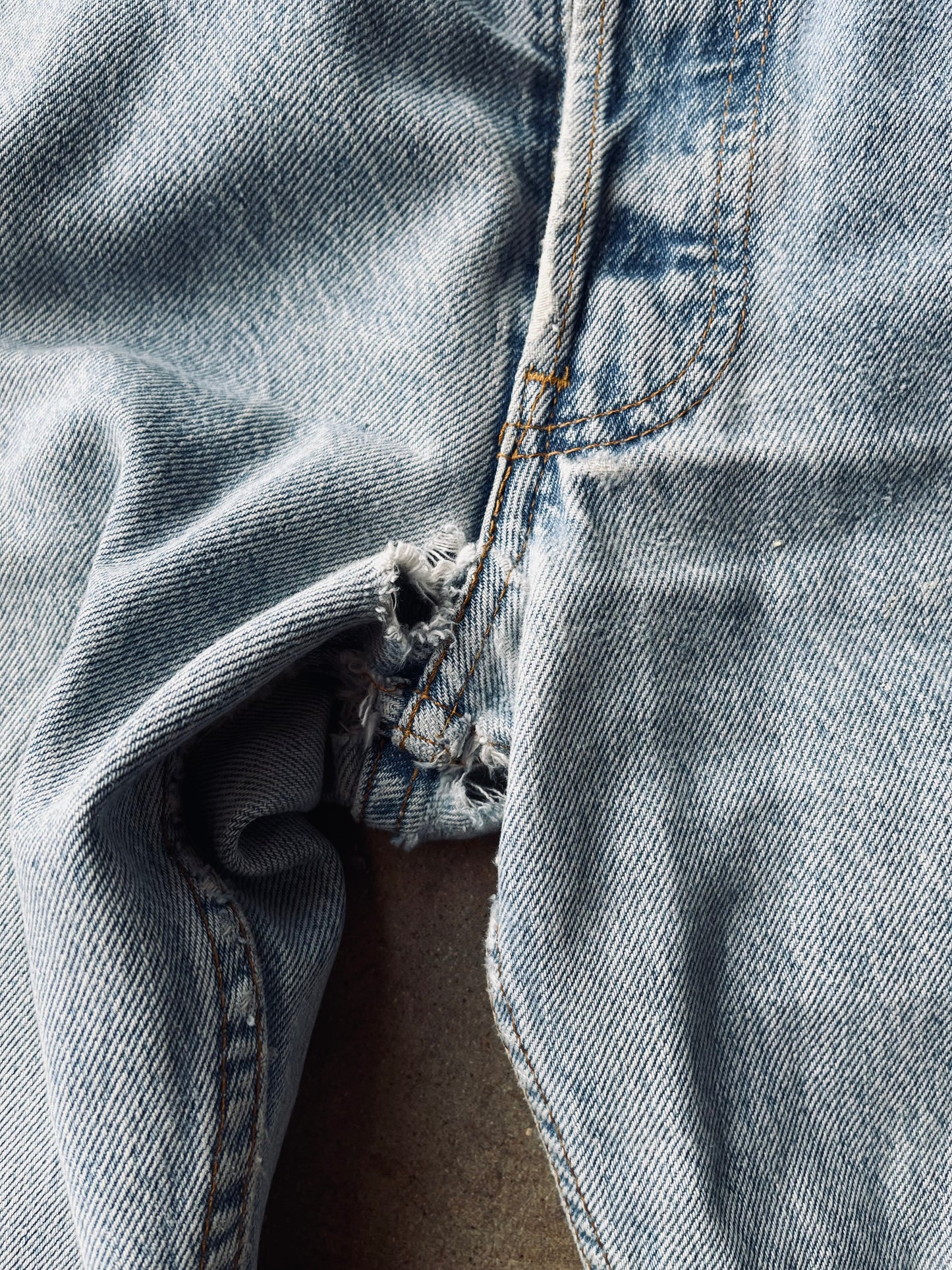 1990 Levi’s 501 Button Fly Denim | 33X34