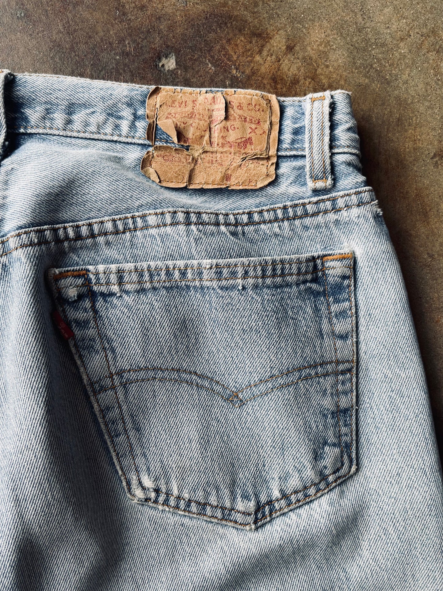 1990 Levi’s 501 Button Fly Denim | 33X34