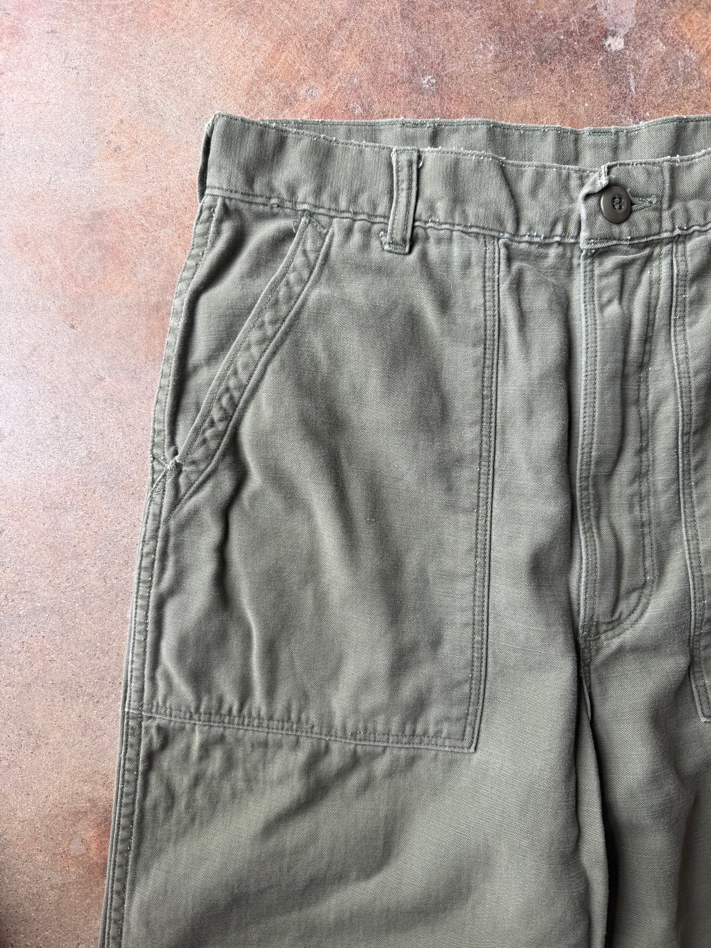 Vintage U.S. Military OG-107 Sateen Trousers | 33X30