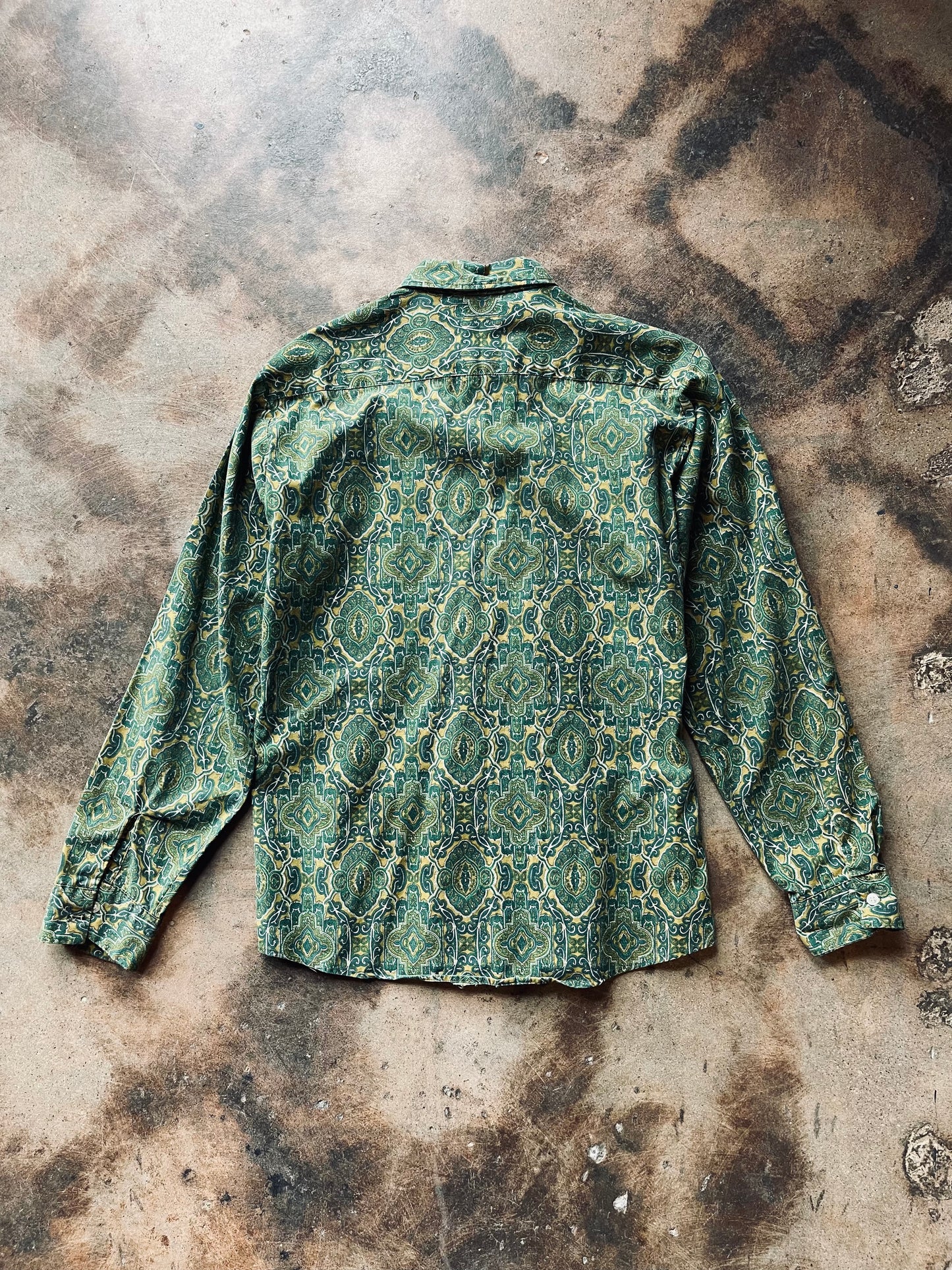 1960’s Belleraft Paisley Print Button Down | Medium