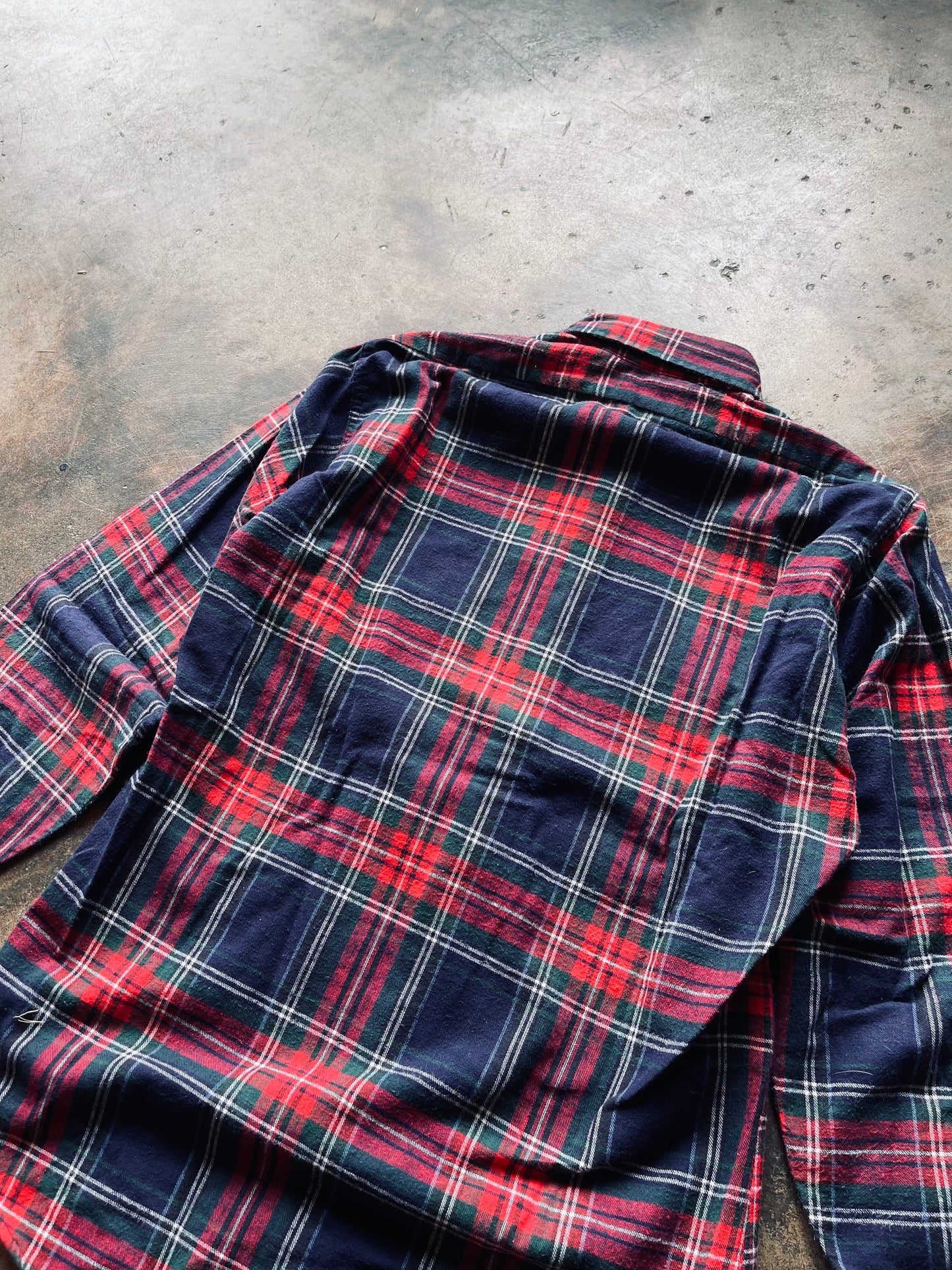 1980’s Levi’s White Tab Western Flannel | Medium