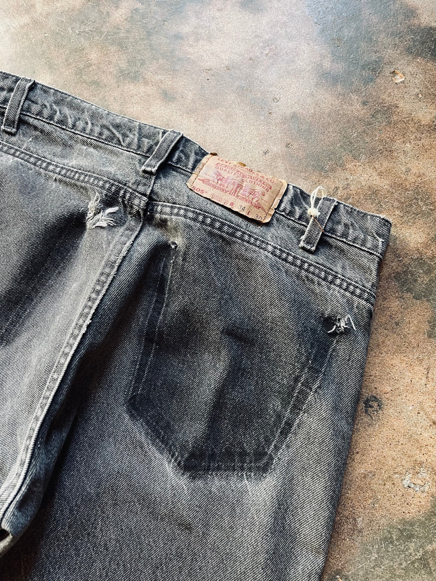 Vintage Levi’s 505 Regular Straight Leg Denim | 34 X 30