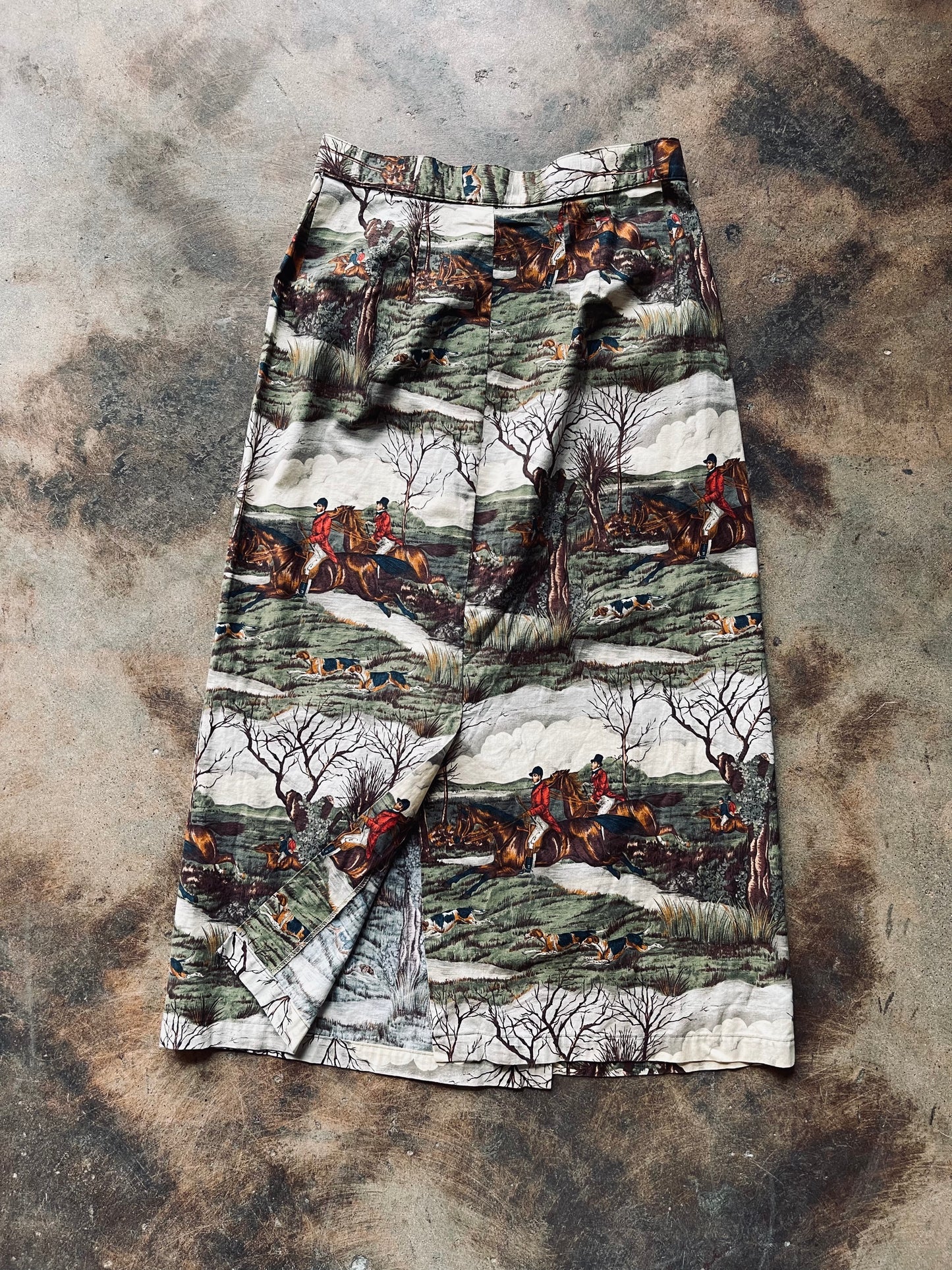 1990’s Aintree British Hunting Motif Set | Large