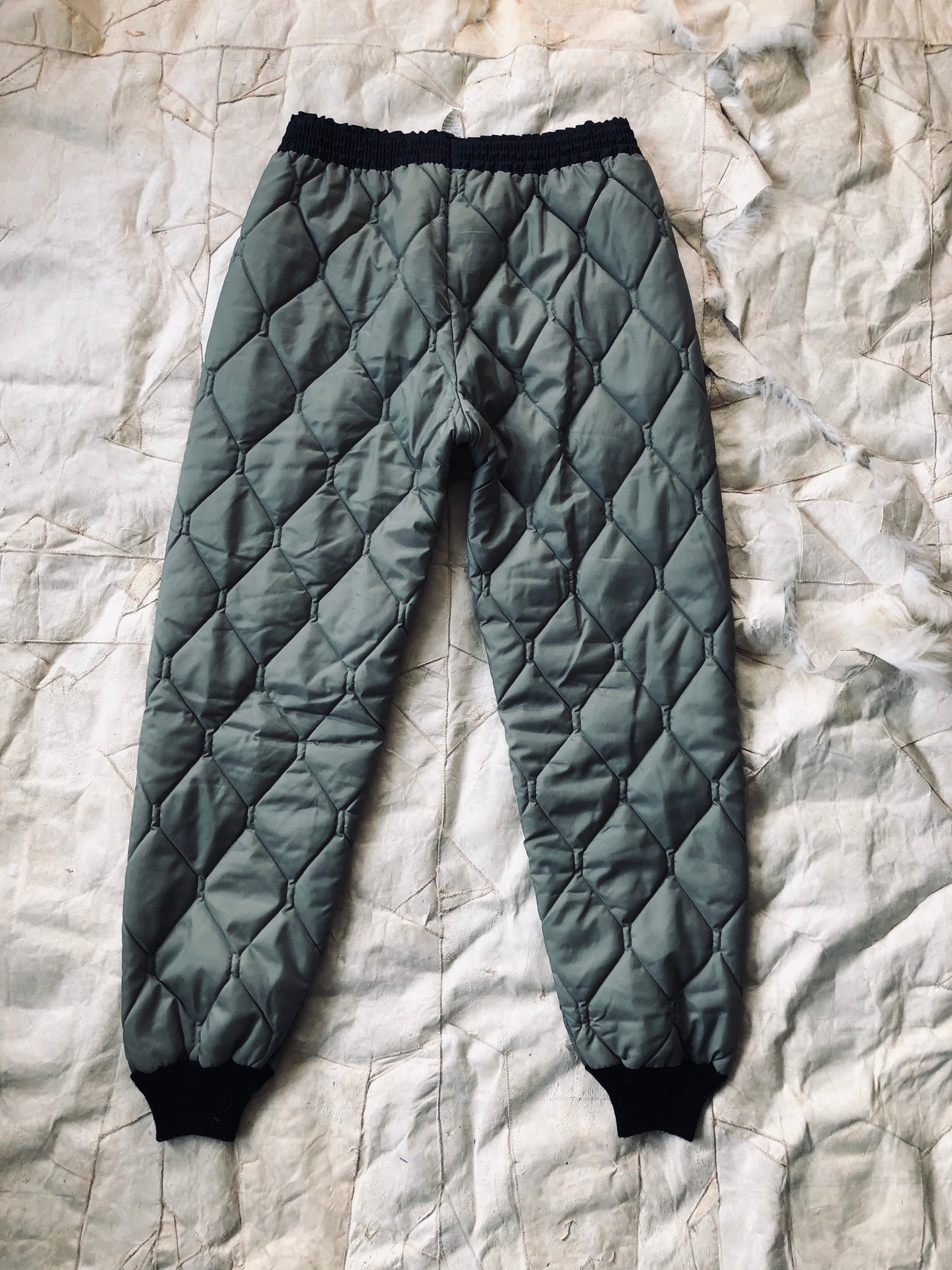 1980’s Quilted Underwear Trousers | Large