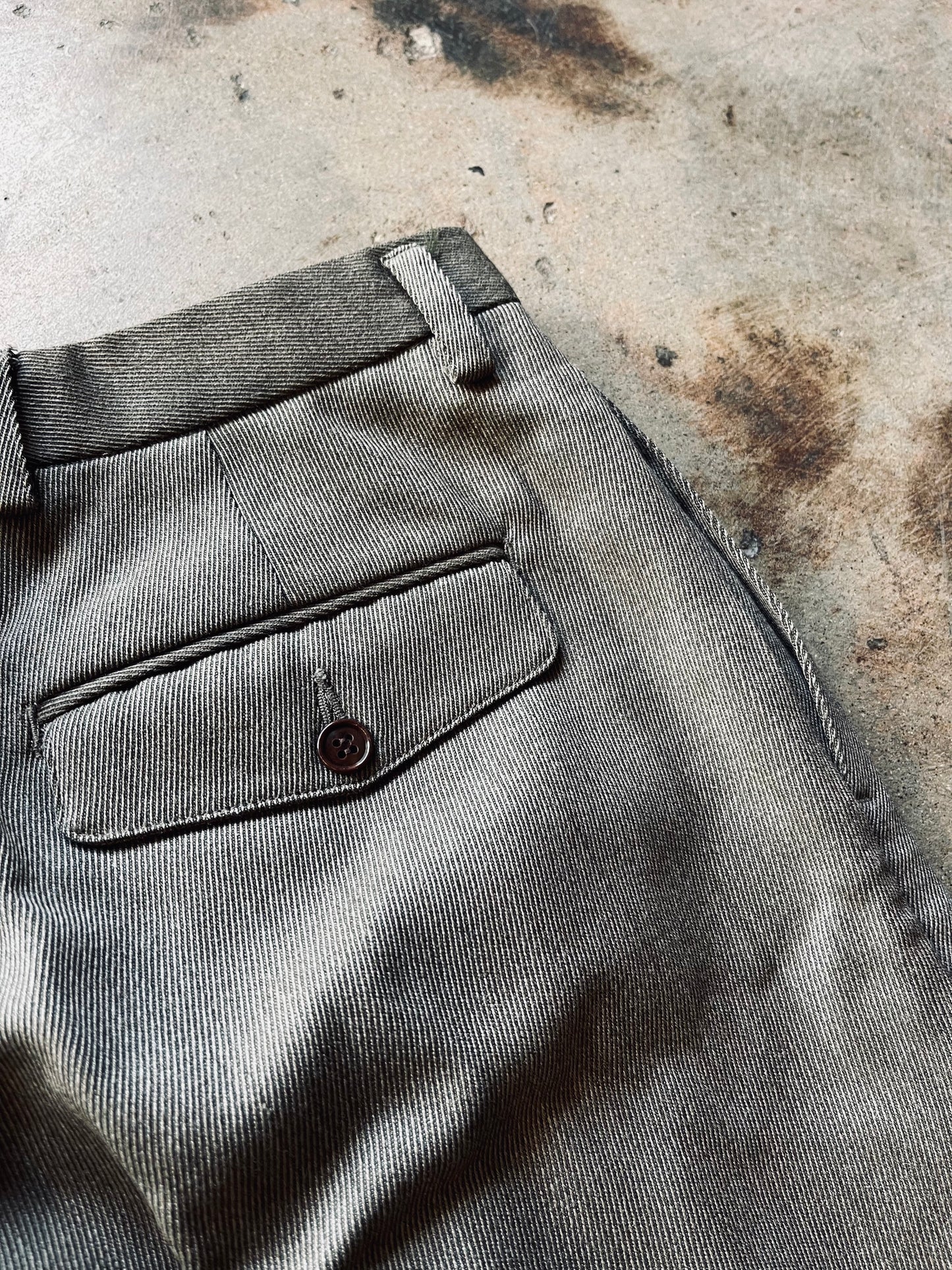 1990’s Gap Pleated Trouser | 32X32