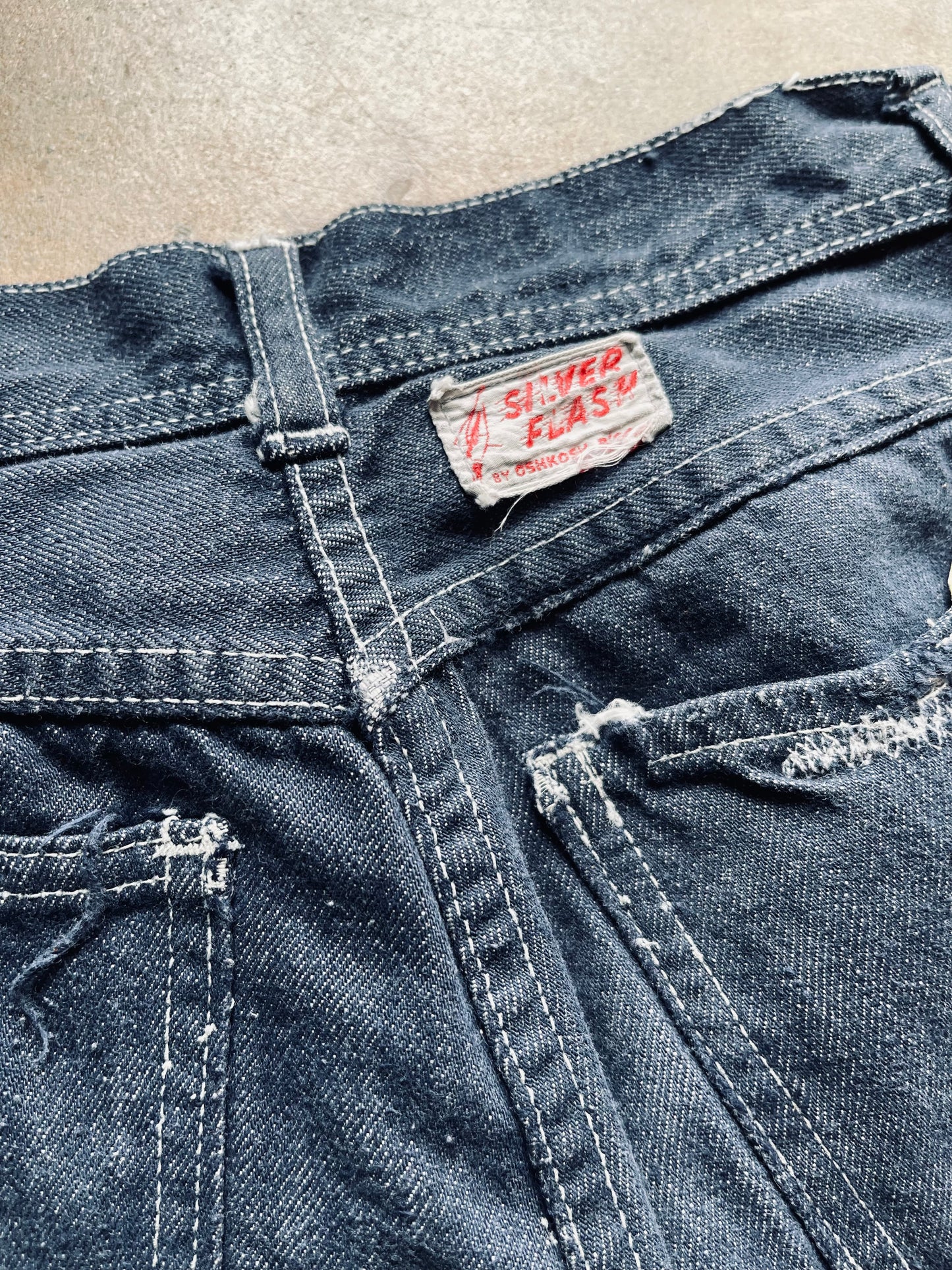 1940’s Silver Flash by OshKosh Denim | 25X30