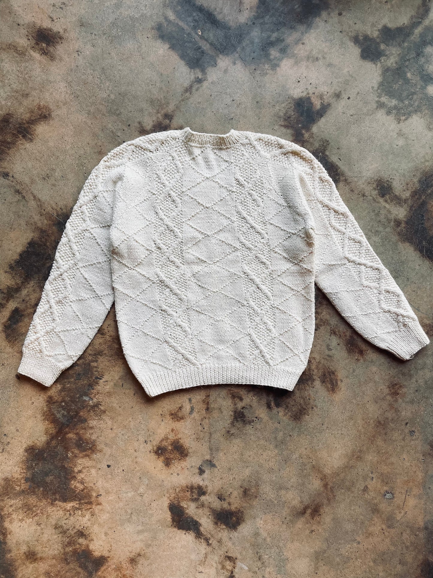 1970‘s Yalile V-Neck Cable Knit Sweater | Medium