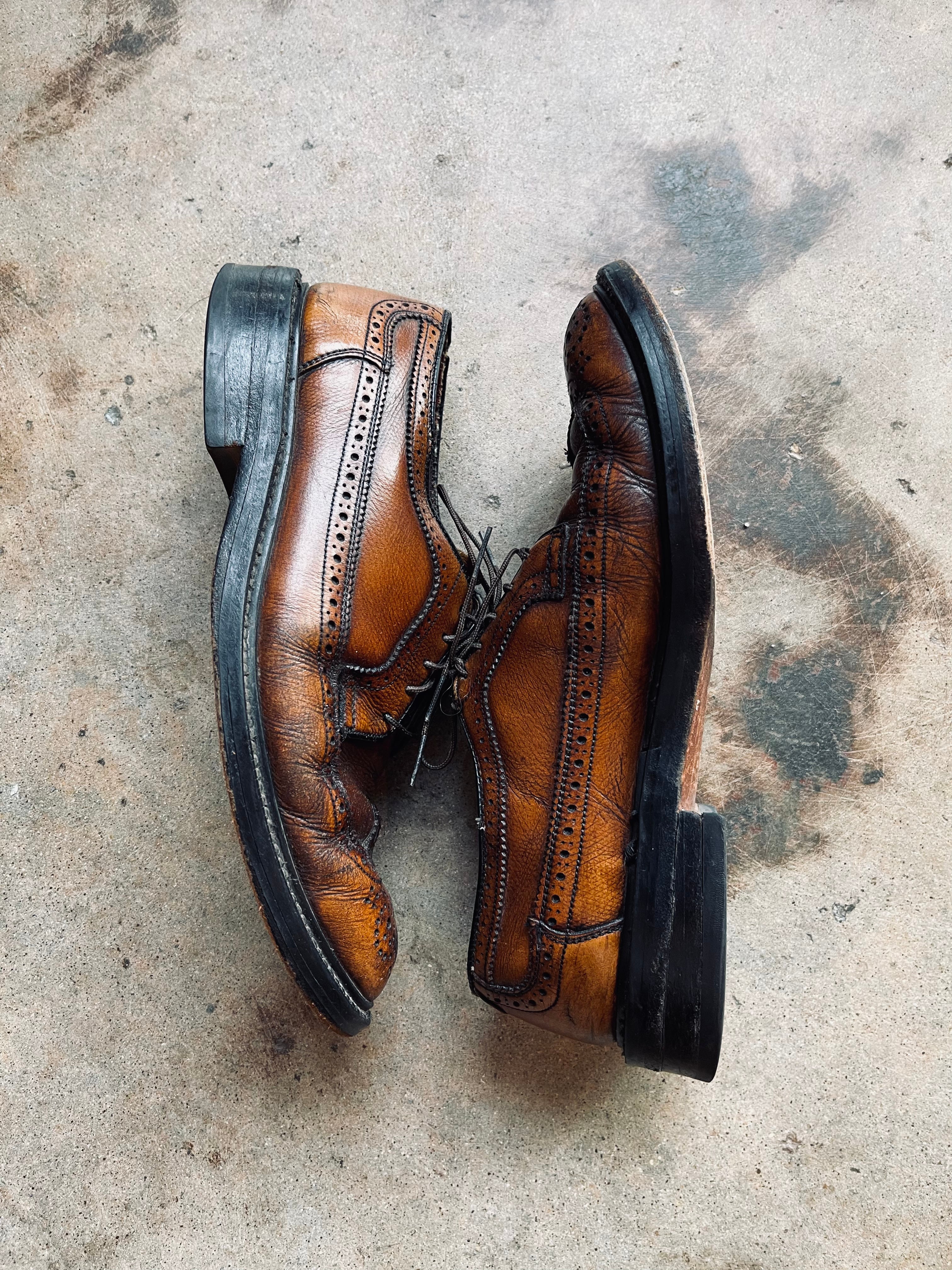Vintage Florsheim Oxford Wing Tip Shoe | M8