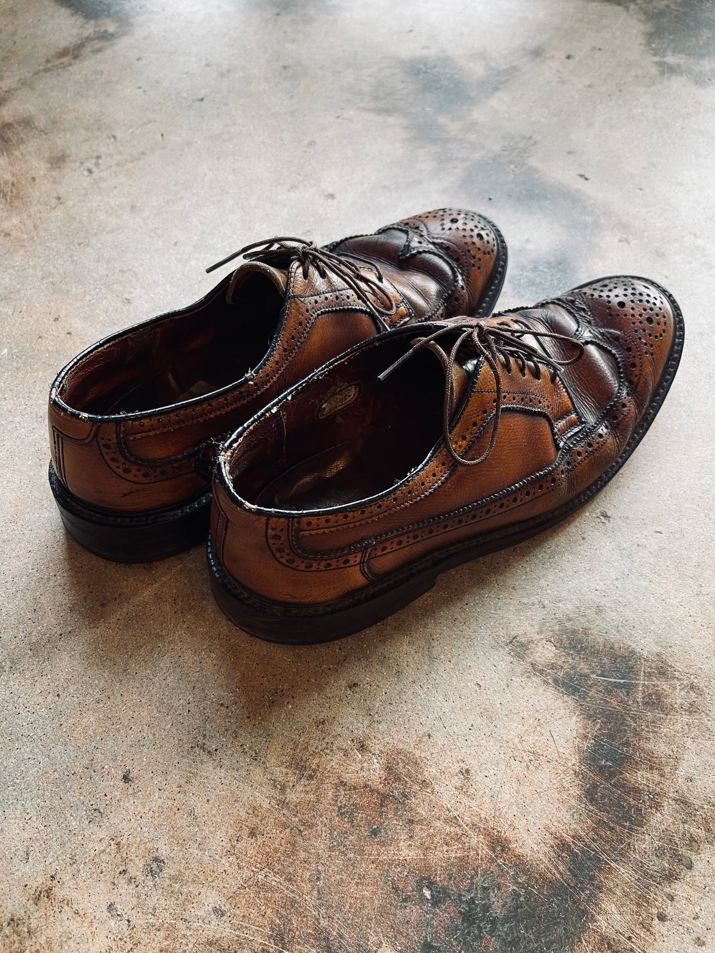 Vintage Florsheim Oxford Wing Tip Shoe | M8