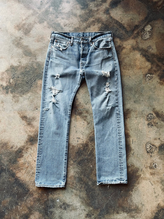 Vintage Levi’s 501 Thrashed Denim | 34X31