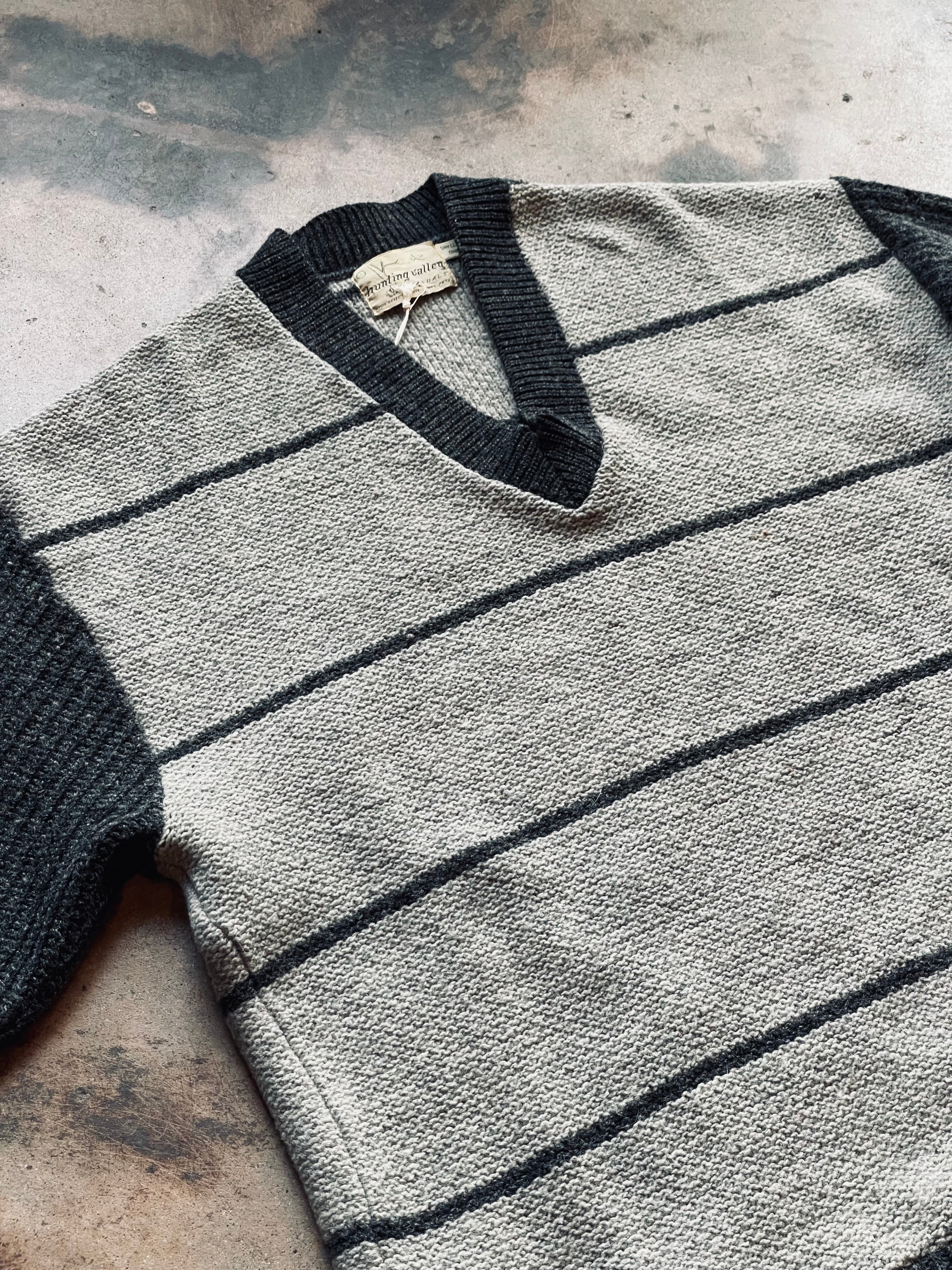 1950’s Hunting Valley V-Neck Sweater | Medium